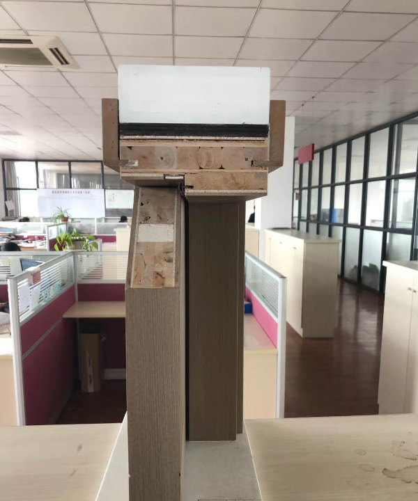 木質(zhì)套裝防火門